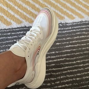 A beautiful brand new APL streamline shoes